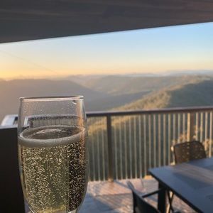 Meet your Posher, Leanne